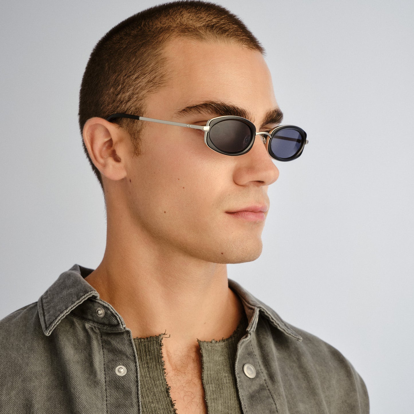 Le Specs Mecharo Sunglasses | Silver / Black Smoke Mono