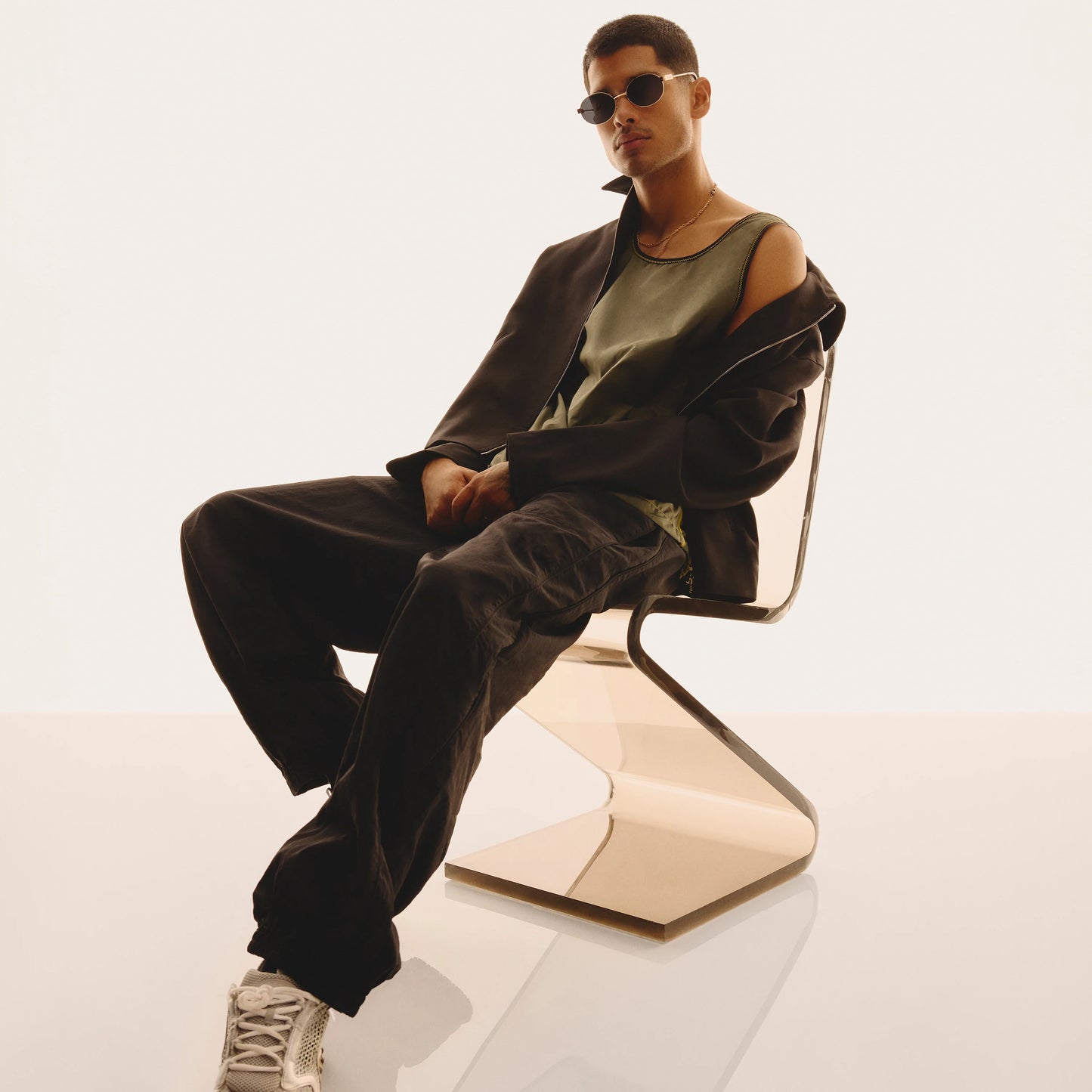 QUAY Anyways Sunglasses - Gold/Smoke