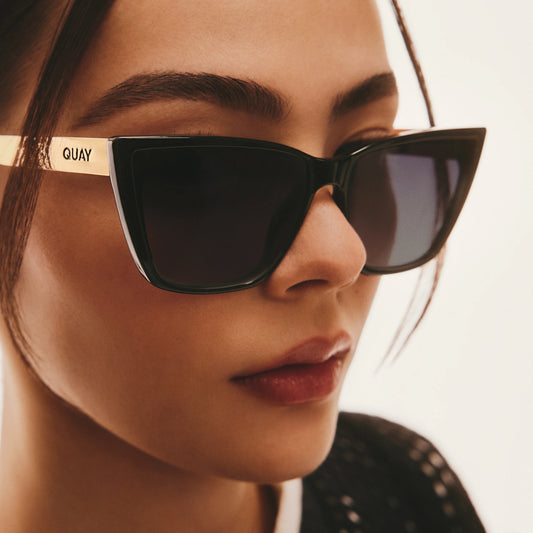 QUAY Call The Shots Remixed Sunglasses - Black/Smoke
