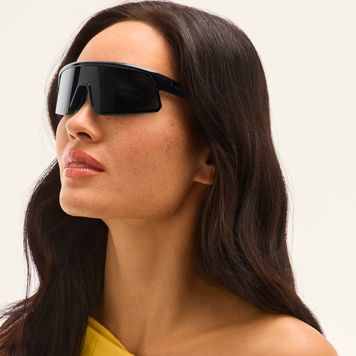 QUAY Clock It Sunglasses - Black/Black Polarized