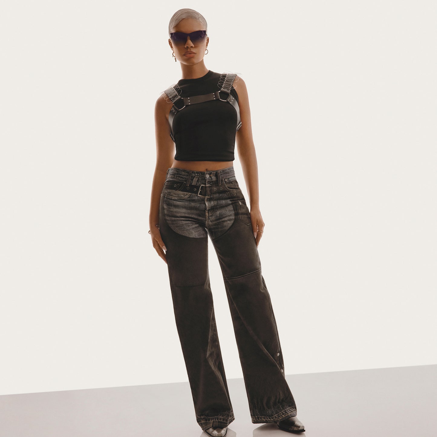 QUAY Come Thru Sunglasses - Dahlia/Dark Brown Honey