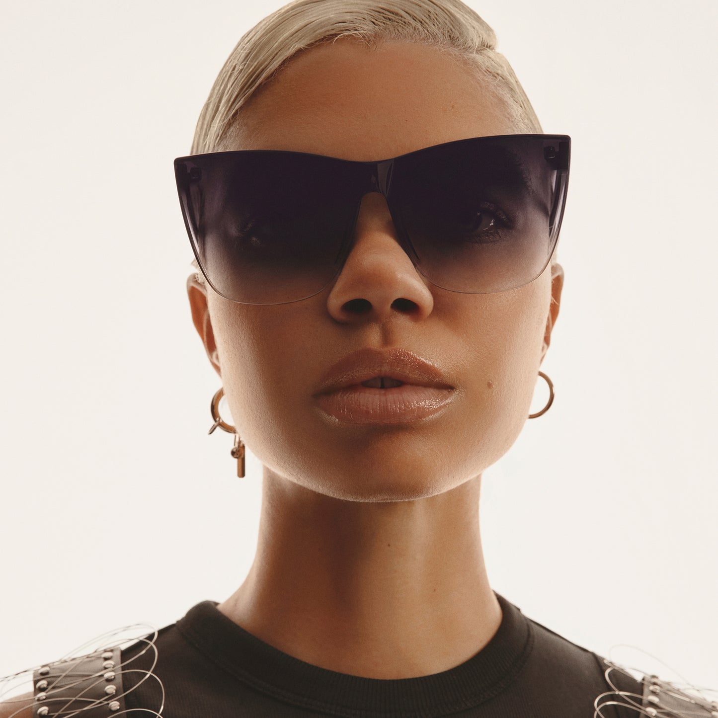 QUAY Come Thru Sunglasses - Black/Teal Glow