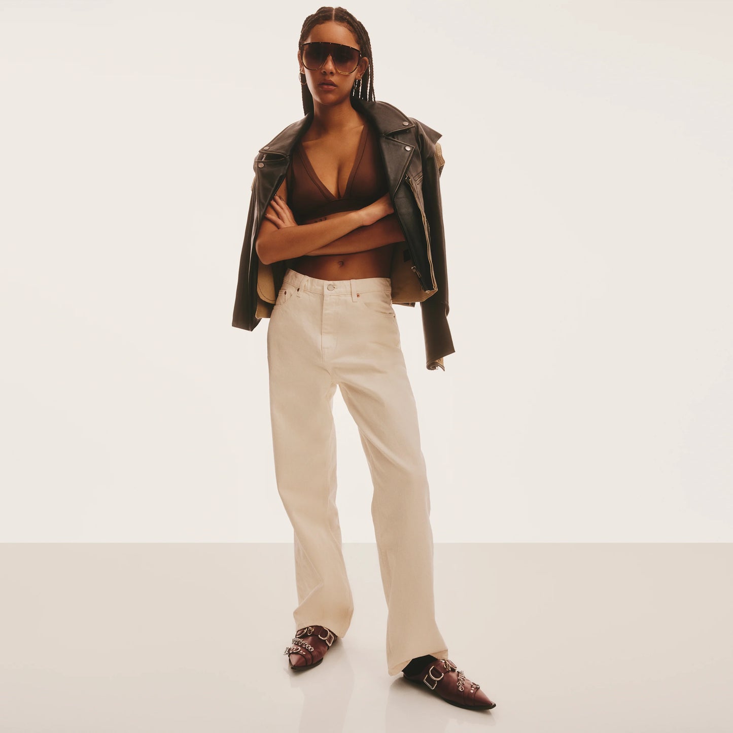 QUAY (The SZA Edit) On Set Sunglasses - Brushed Gold/Camel