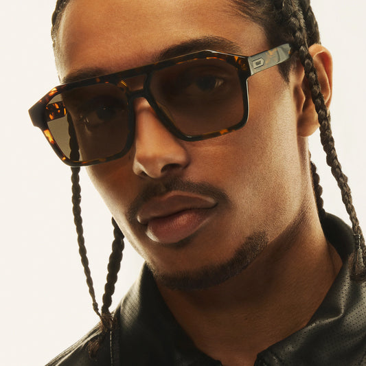 QUAY Soundcheck Sunglasses - Tortoise Yellow/Tan