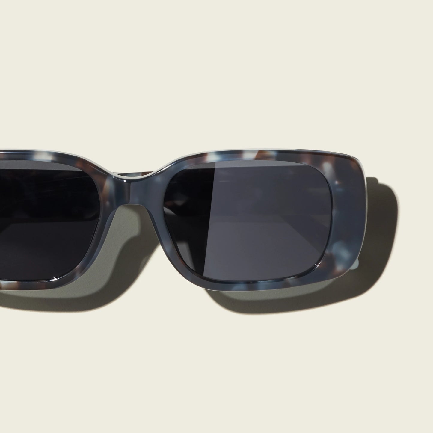 QUAY Karma Sunglasses - Storm Tort/Smoke