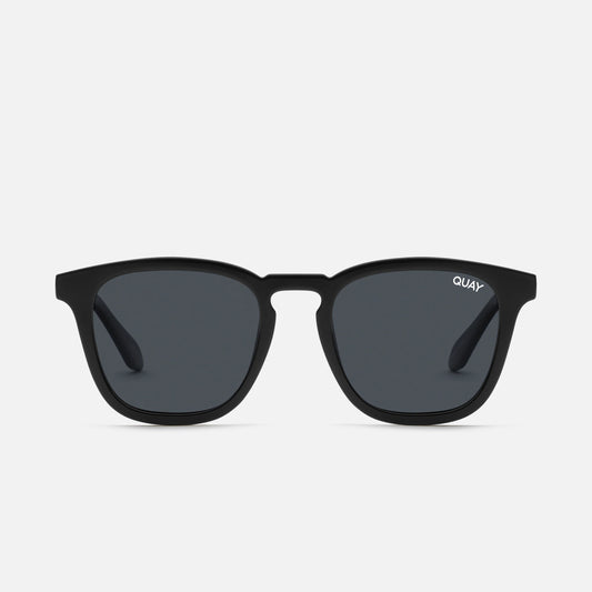 QUAY Jackpot Sunglasses - Black/Smoke Polarized