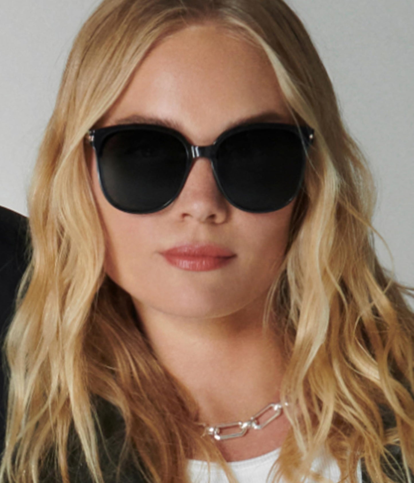 QUAY Rent Free Sunglasses - Neutral Tort/Brown