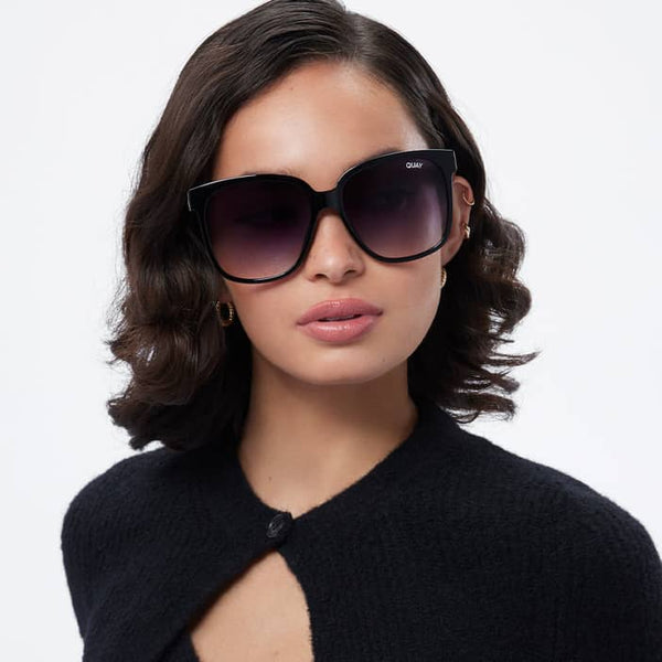 QUAY Wide Awake Sunglasses - Black/Smoke