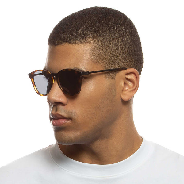Le Specs Contraband | Matte Tort