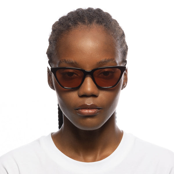 Le Specs Unfaithful | Black Cinnamon Tint