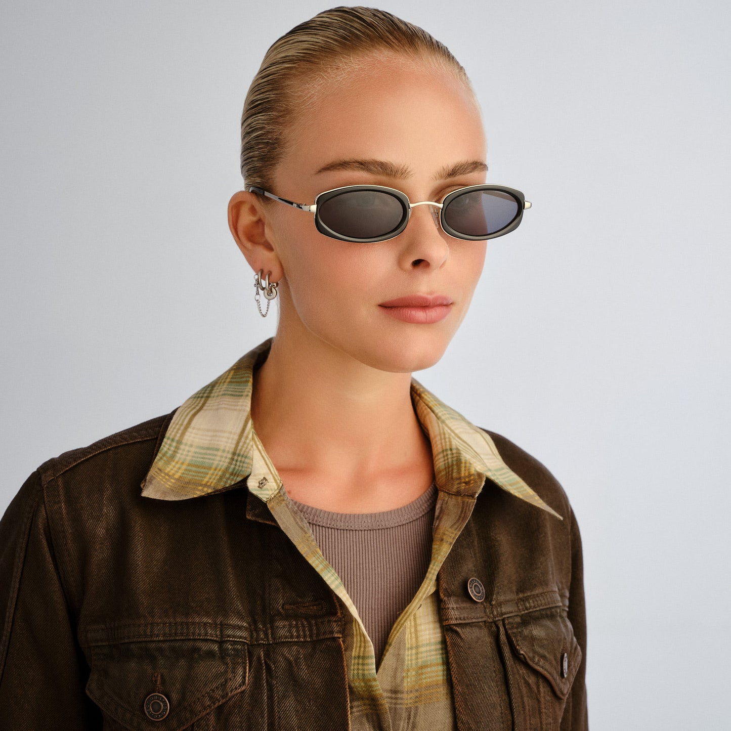 Le Specs Mecharo Sunglasses | Silver / Black Smoke Mono