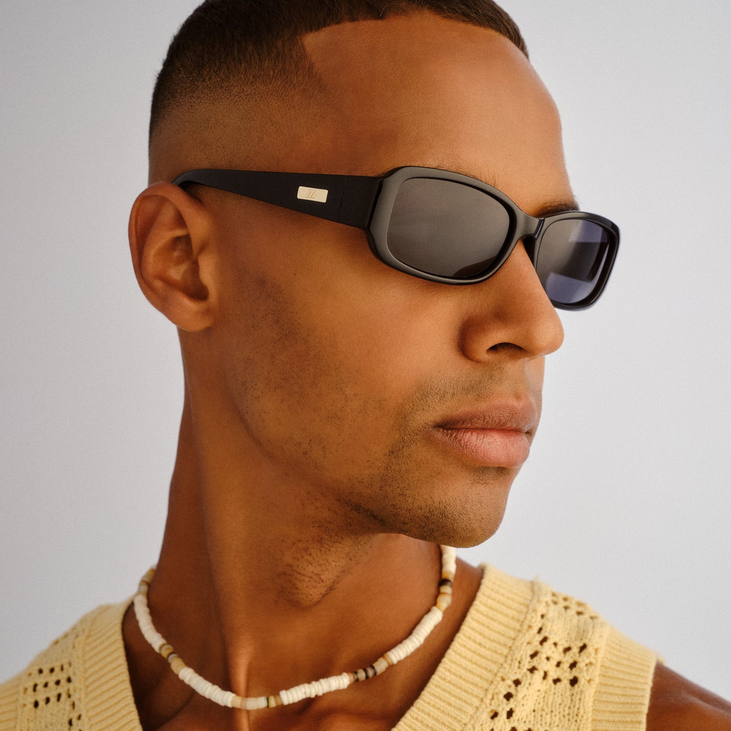 Le Specs Gigglemug Sunglasses | Black Polarized