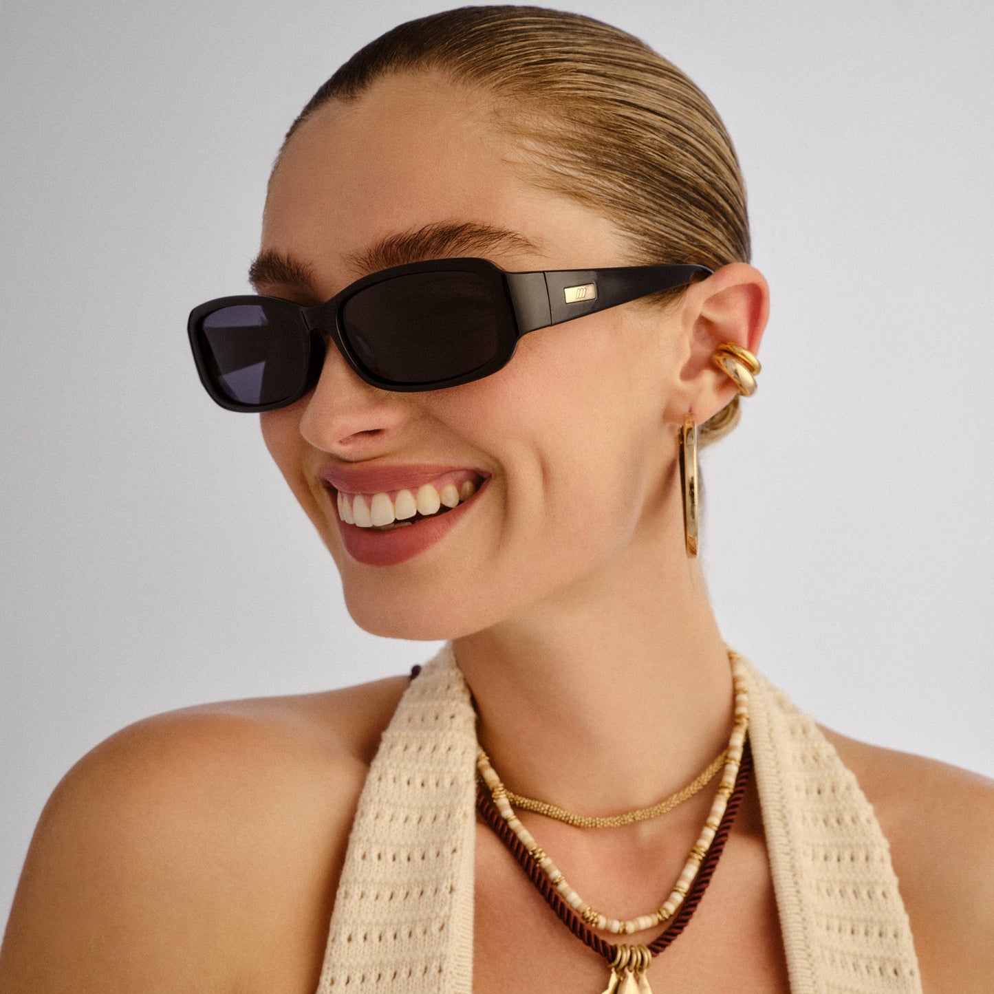 Le Specs Gigglemug Sunglasses | Black Polarized