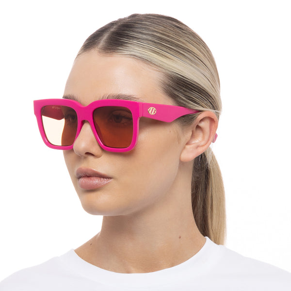 Le Specs Tradeoff | Hot Pink (Le Sustain Collection)
