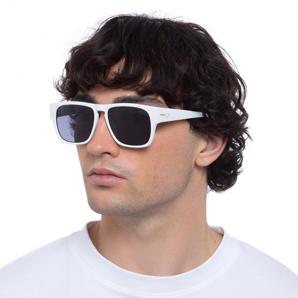 Le Specs Transmission | White (Le Sustain Collection)