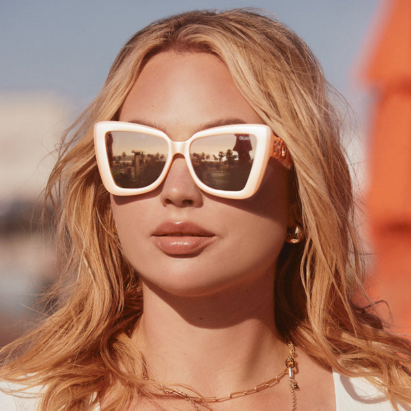 QUAY Chain Reaction Sunglasses - Pearl/Rose