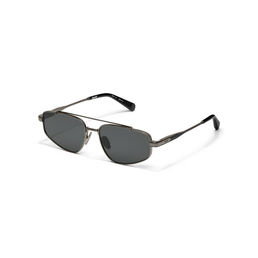 QUAY Pit Stop Sunglasses - Gunmetal/Smoke