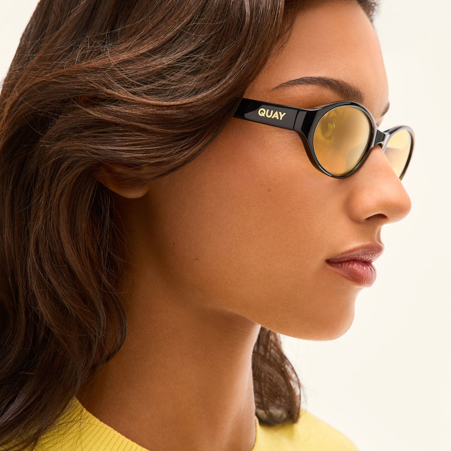QUAY Aura Points Sunglasses - Black/Daisy