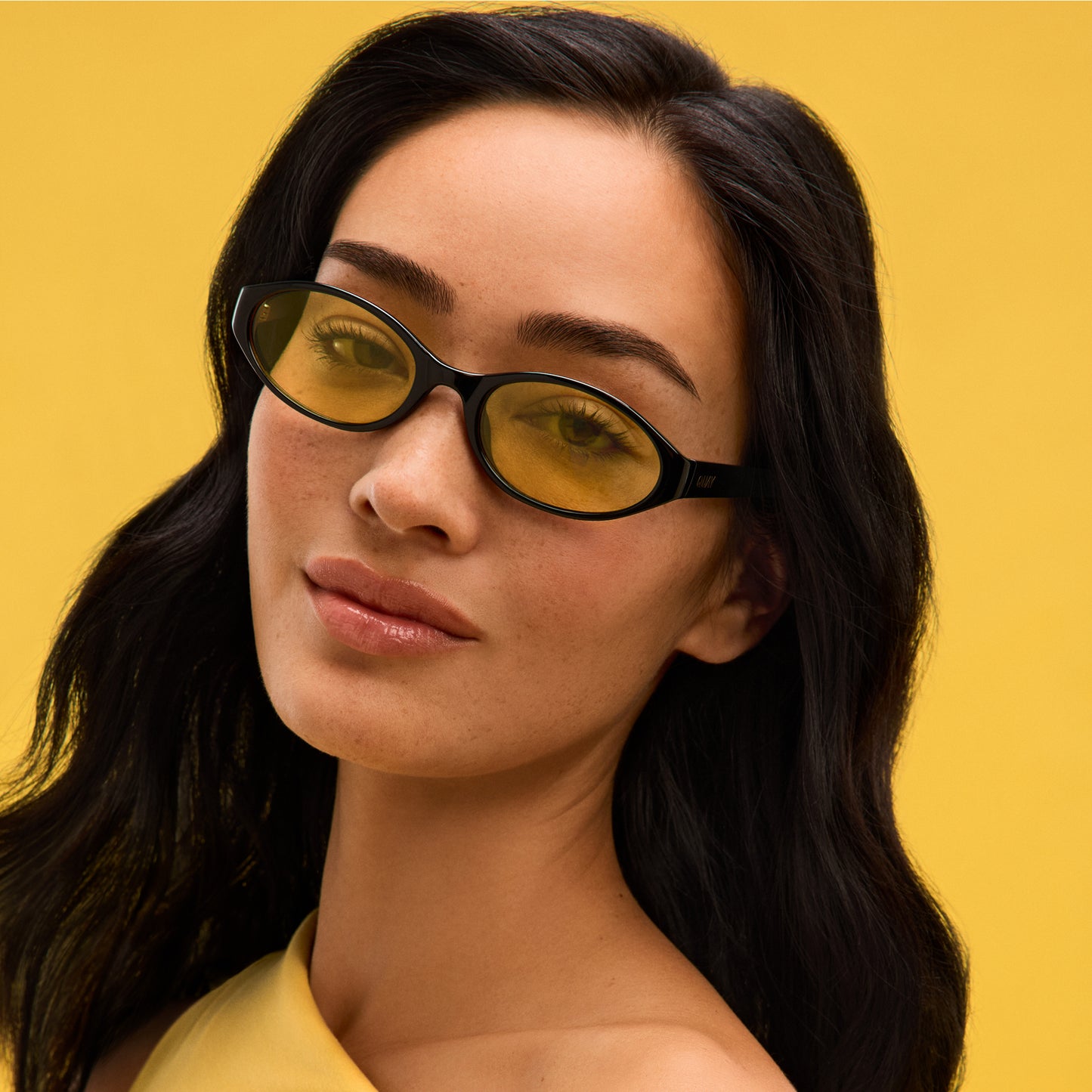 QUAY Aura Points Sunglasses - Black/Daisy