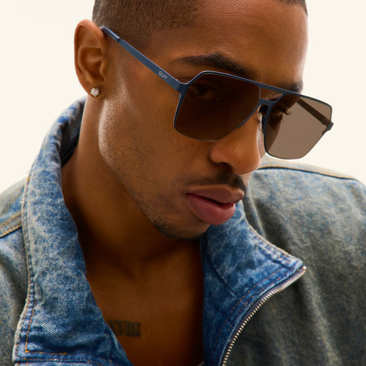 QUAY Backstage Pass Sunglasses - Matte Navy/Tan