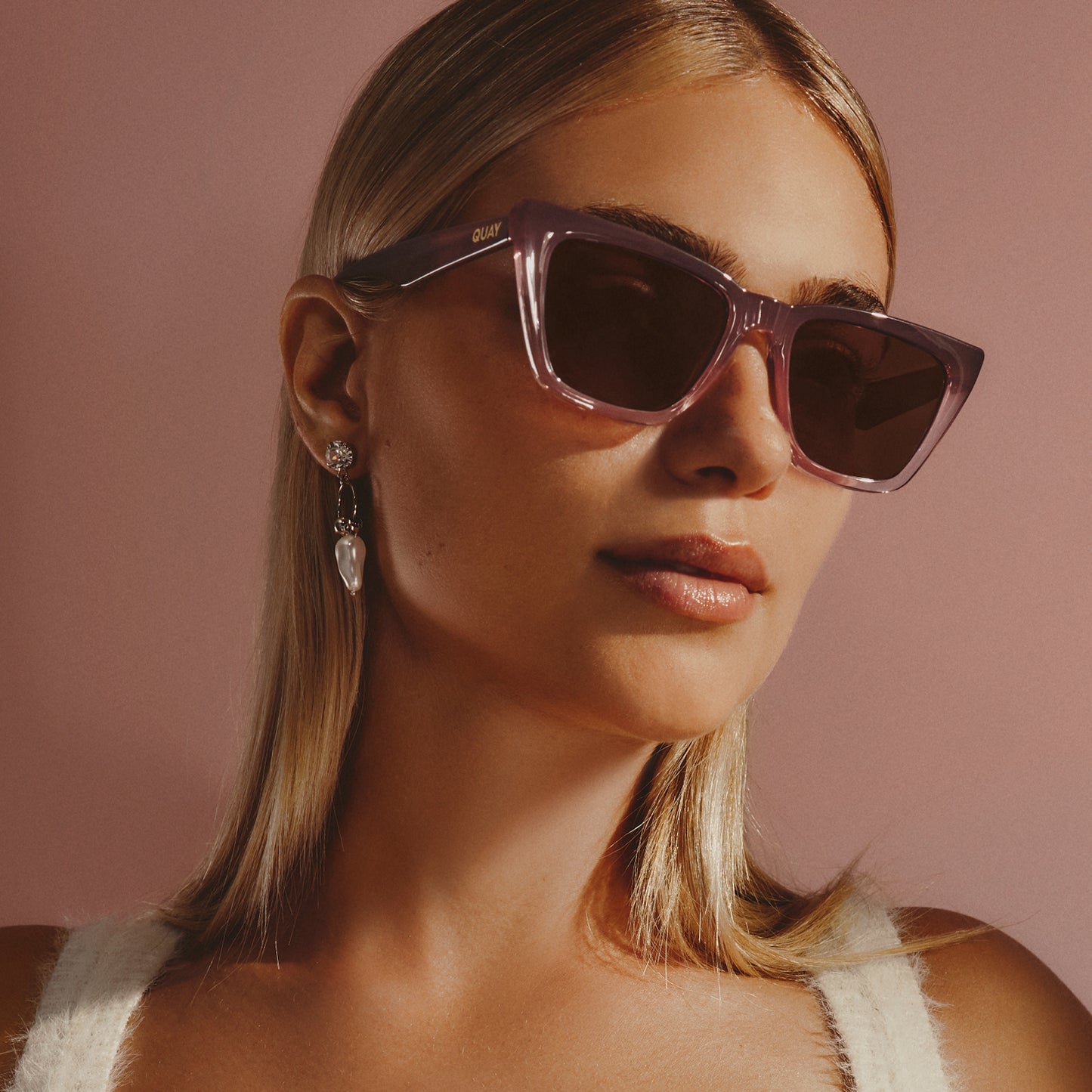 QUAY Call The Shots Sunglasses - Plum Peony/Brown