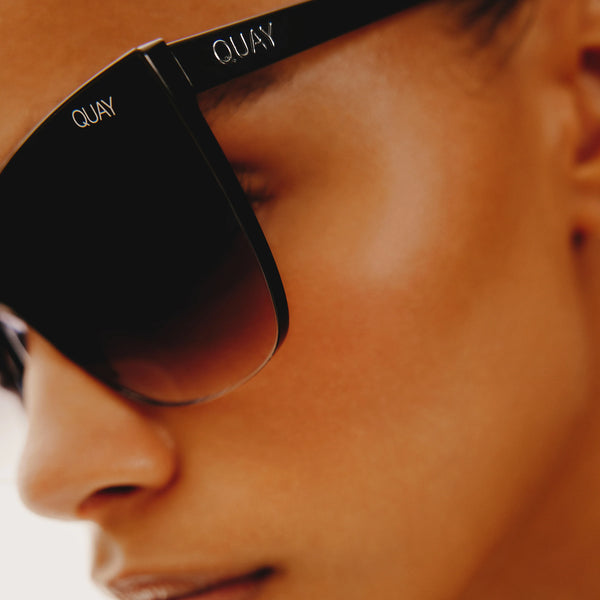 QUAY Come Thru Sunglasses - Black/Fade