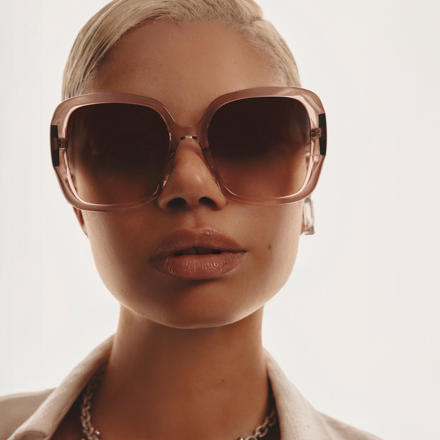 QUAY Full Glam Sunglasses - Doe/Brown Fawn