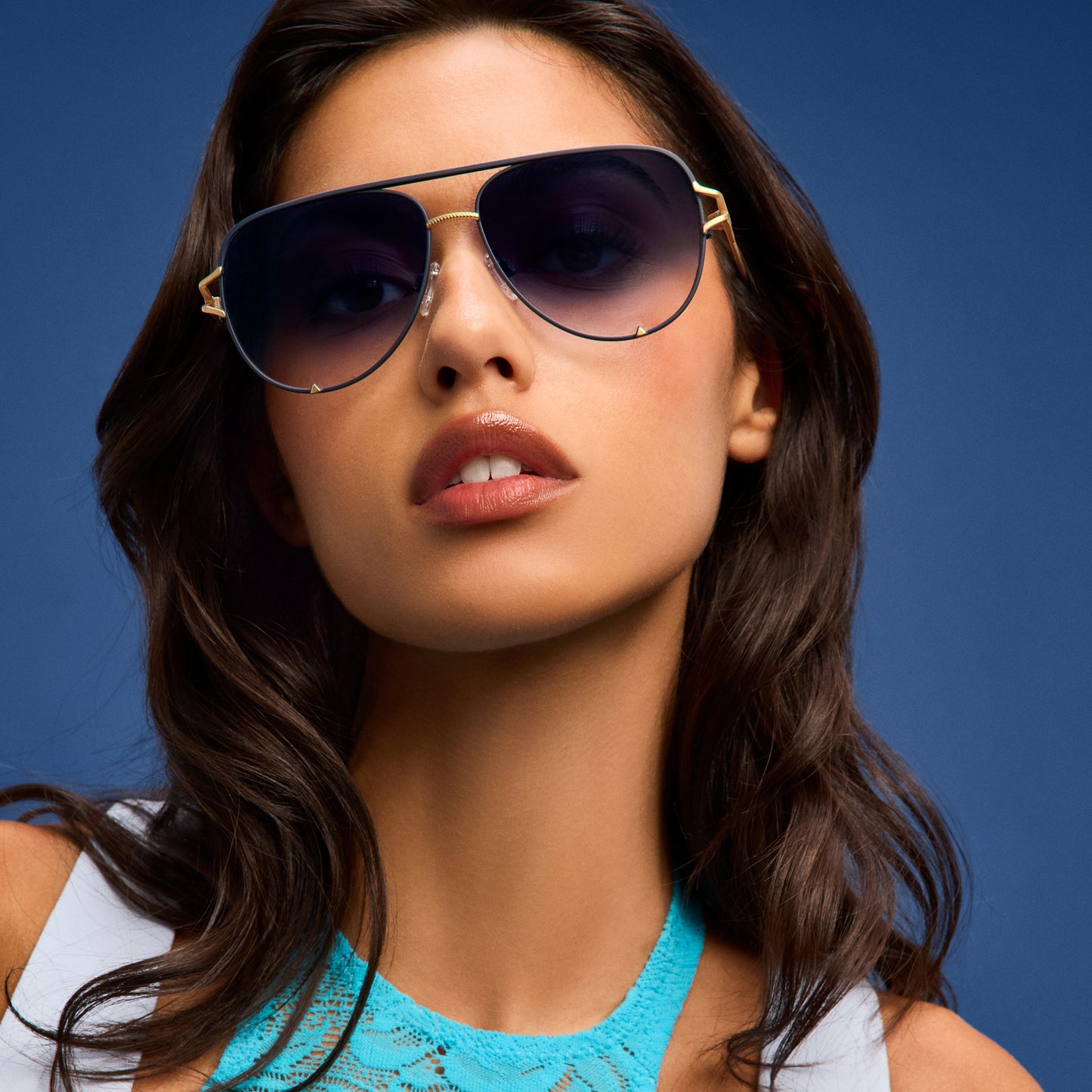 QUAY High Key Twist Sunglasses - Matte Navy/Navy