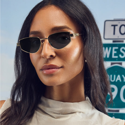 QUAY Hit Single Sunglasses - Gold/Smoke