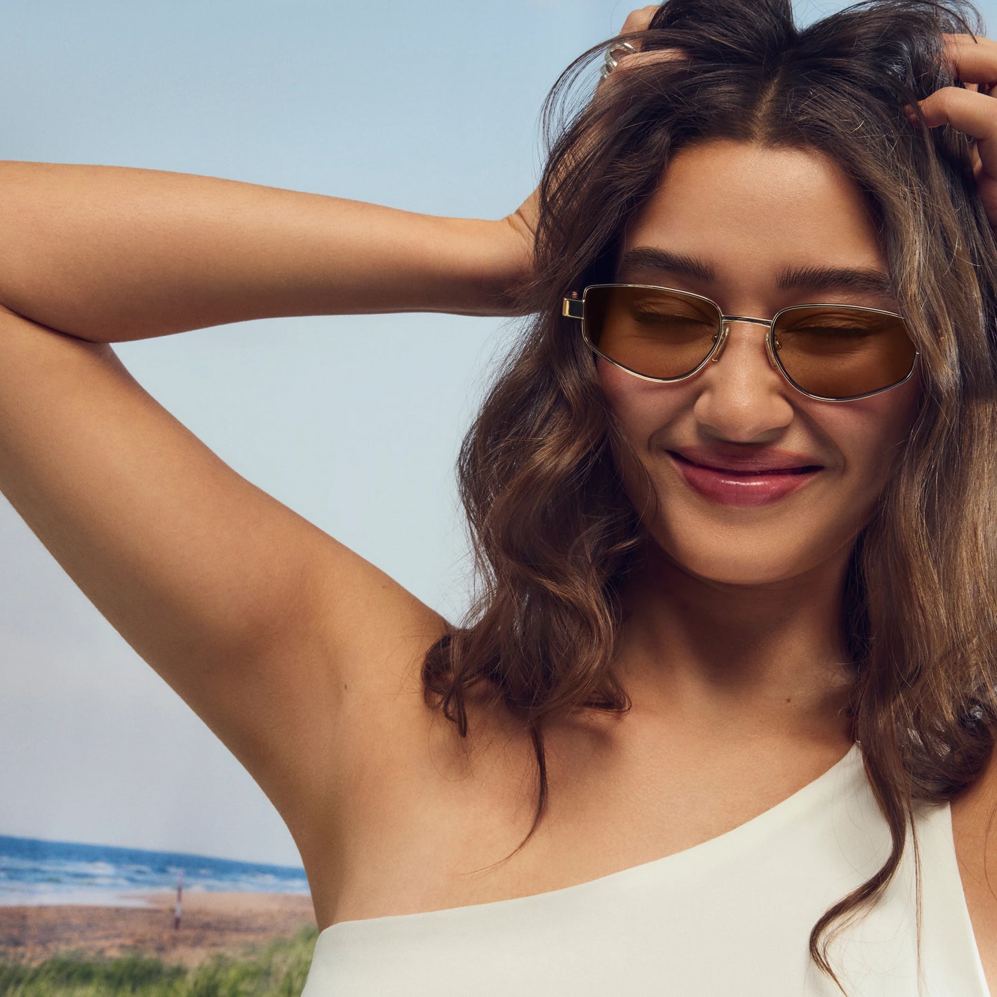 QUAY Hit Single Sunglasses - Gold/Tan