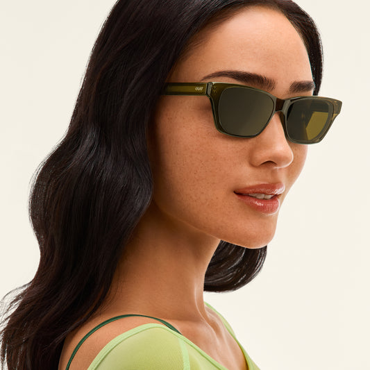 QUAY In The City Sunglasses - Dark Tort/Brown