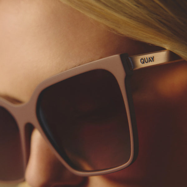 QUAY Level Up Remixed Sunglasses - Matte Doe/Brown