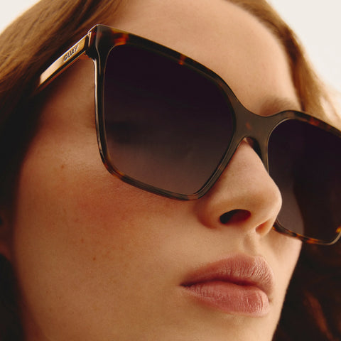 QUAY Level Up Remixed Sunglasses - Neutral Tortoise/Smoke Taupe