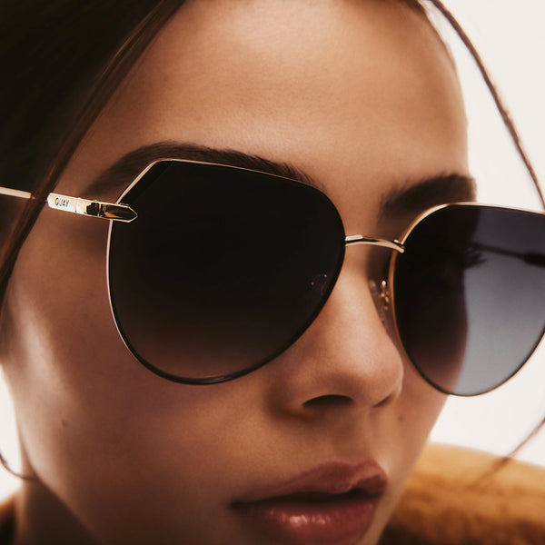 QUAY Main Character Sunglasses - Black Gold/Smoke