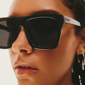 QUAY Name Drop Sunglasses - Black/Black Polarized