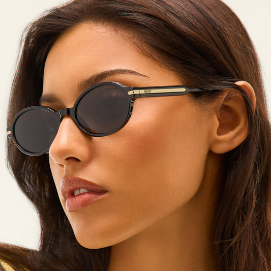 QUAY Nevermind Sunglasses - Black/Smoke