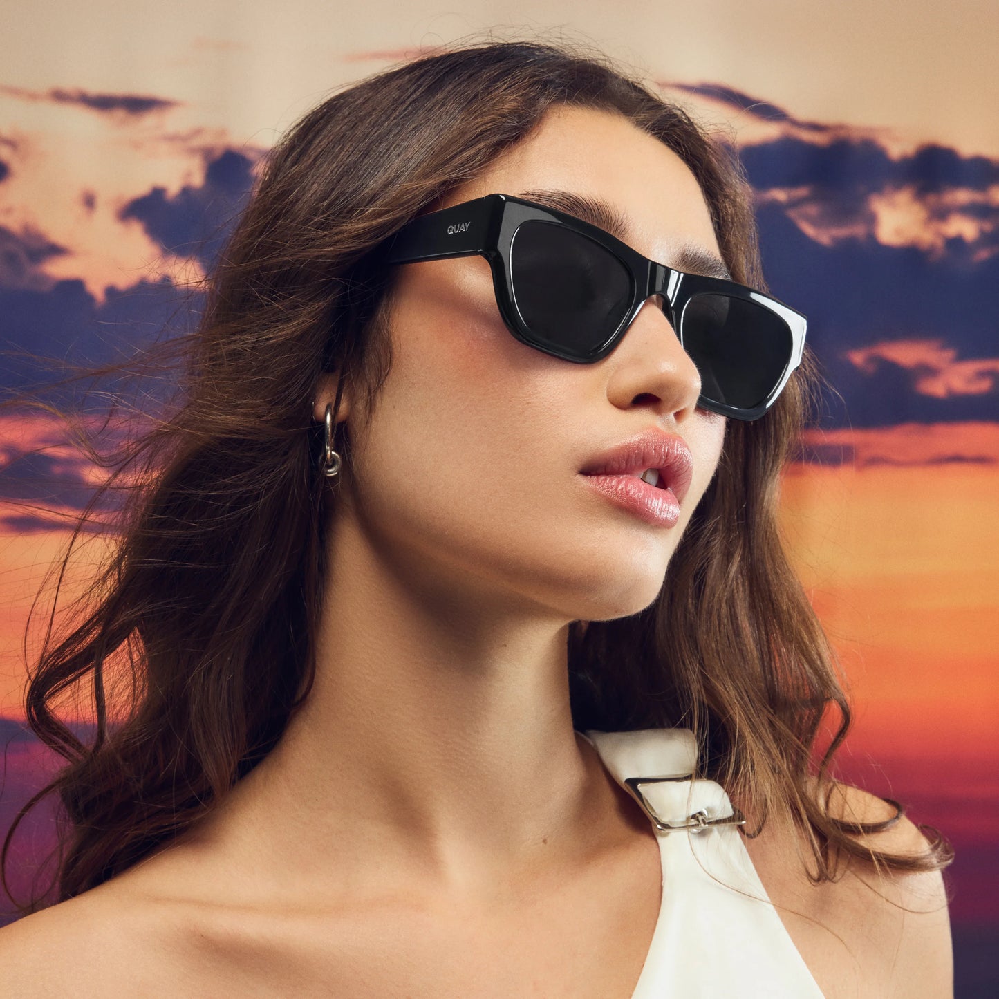 QUAY Nice Try Sunglasses - Black/Smoke