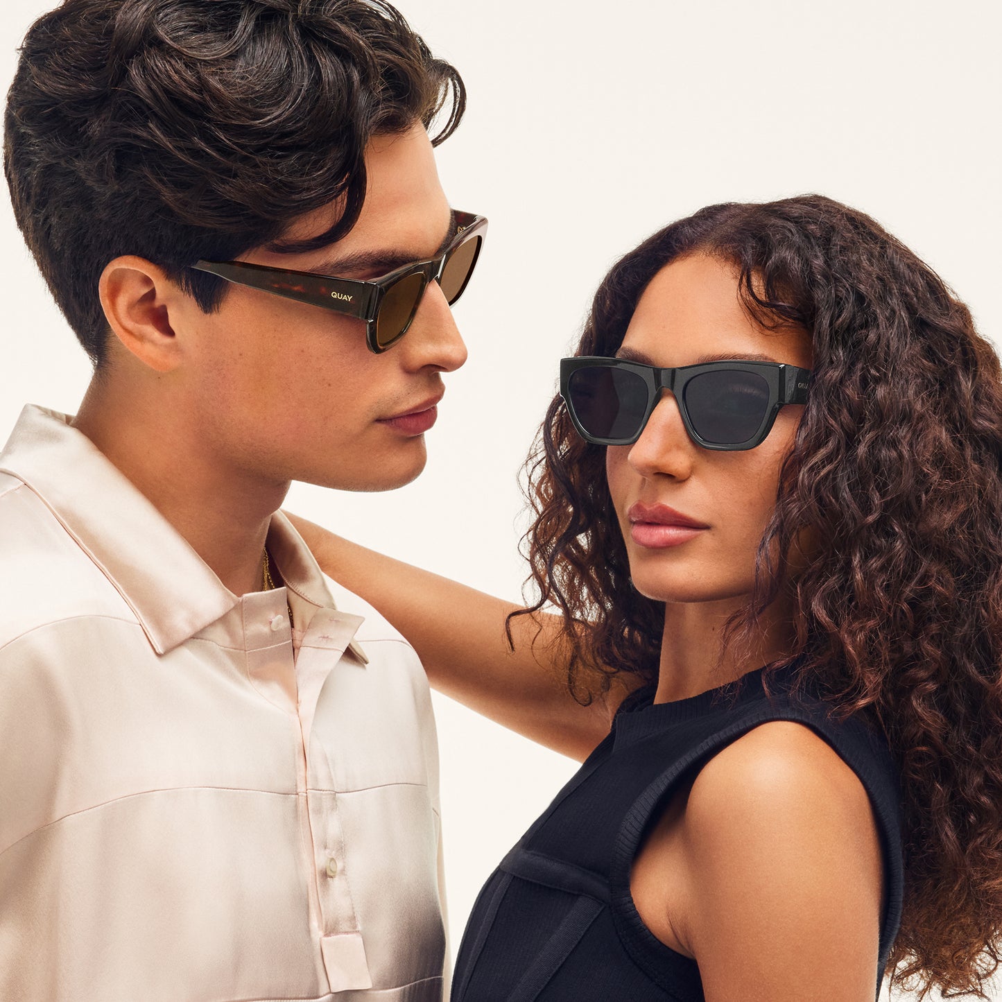 QUAY Nice Try Sunglasses - Black/Smoke