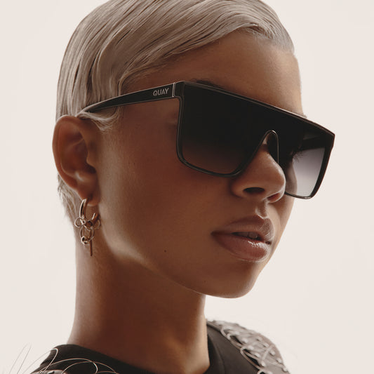 QUAY Nightfall Sunglasses - Black/Smoke