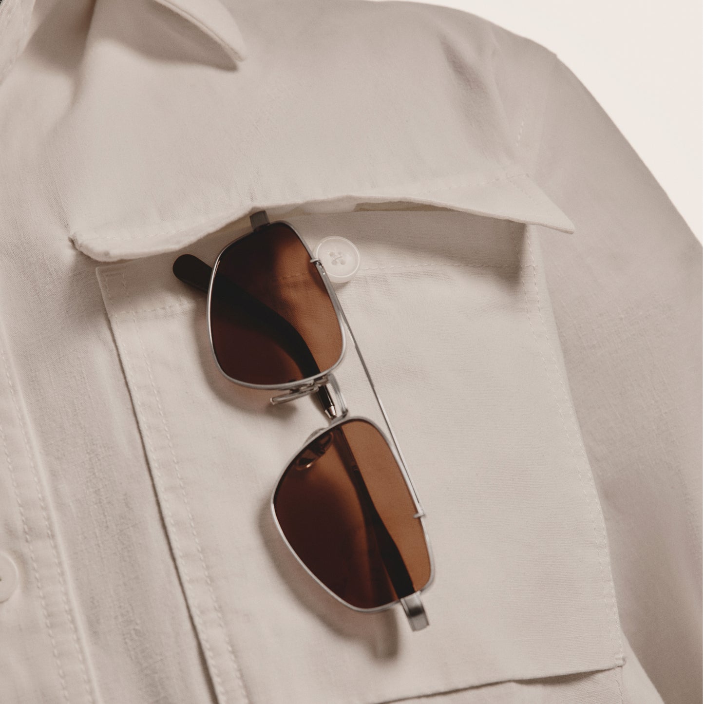 QUAY Pit Stop Sunglasses - Brushed Silver/Brown