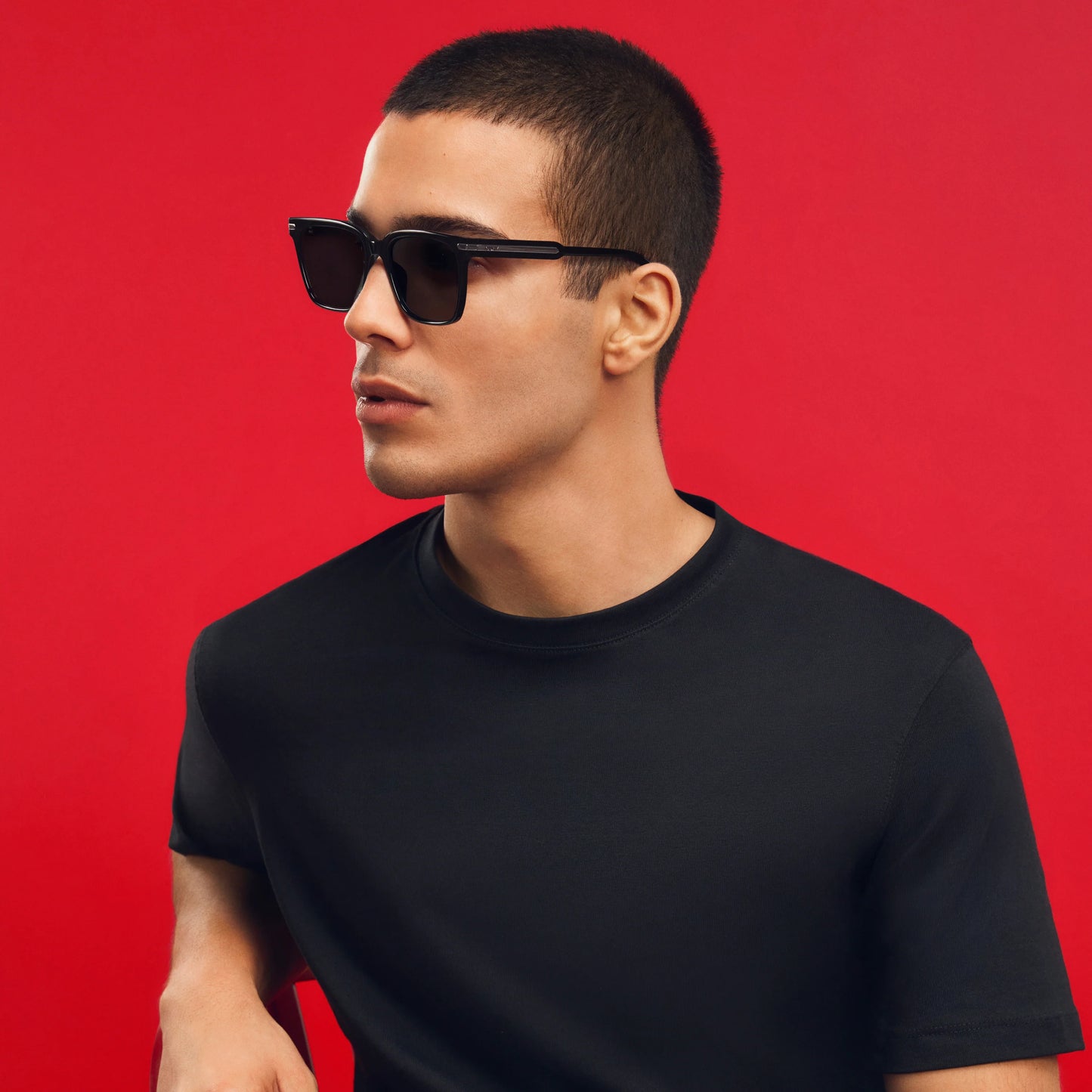 QUAY Recap Sunglasses - Black/Black Polarized