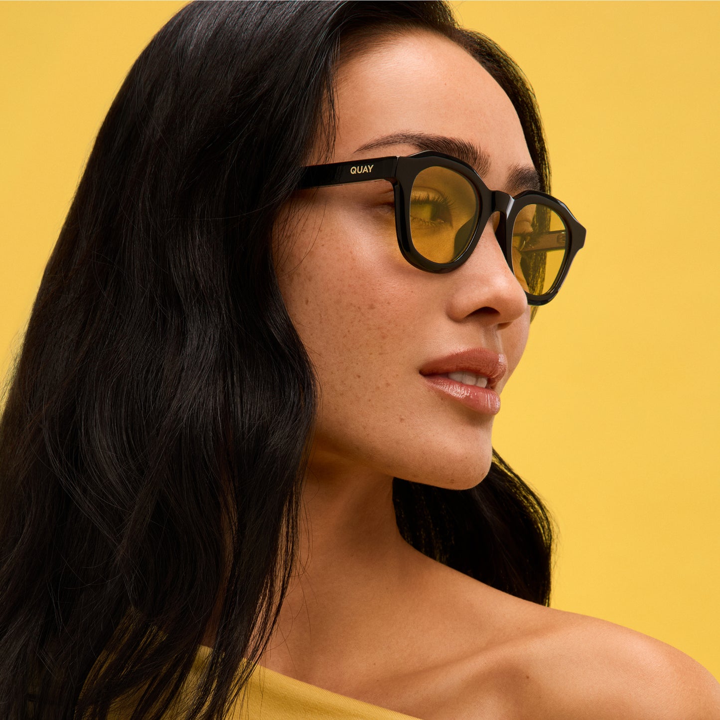 QUAY Roll Film Sunglasses - Black/Daisy