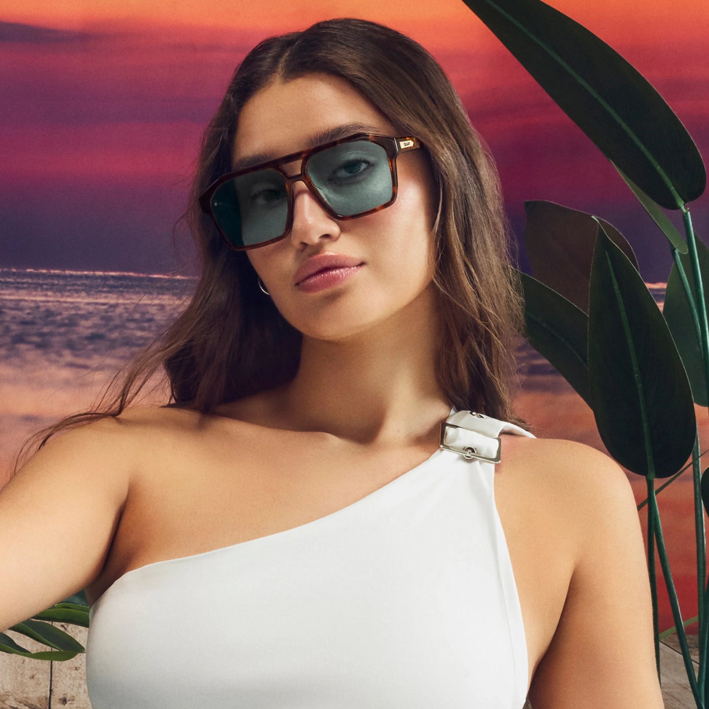 QUAY Soundcheck Sunglasses - Amber Tort/Aqua