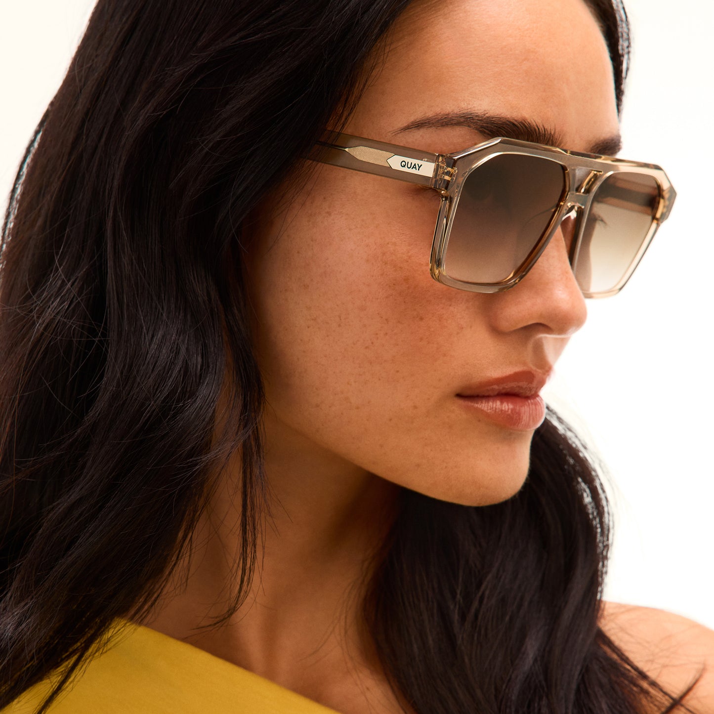 QUAY Soundcheck Sunglasses - Sand/Sepia