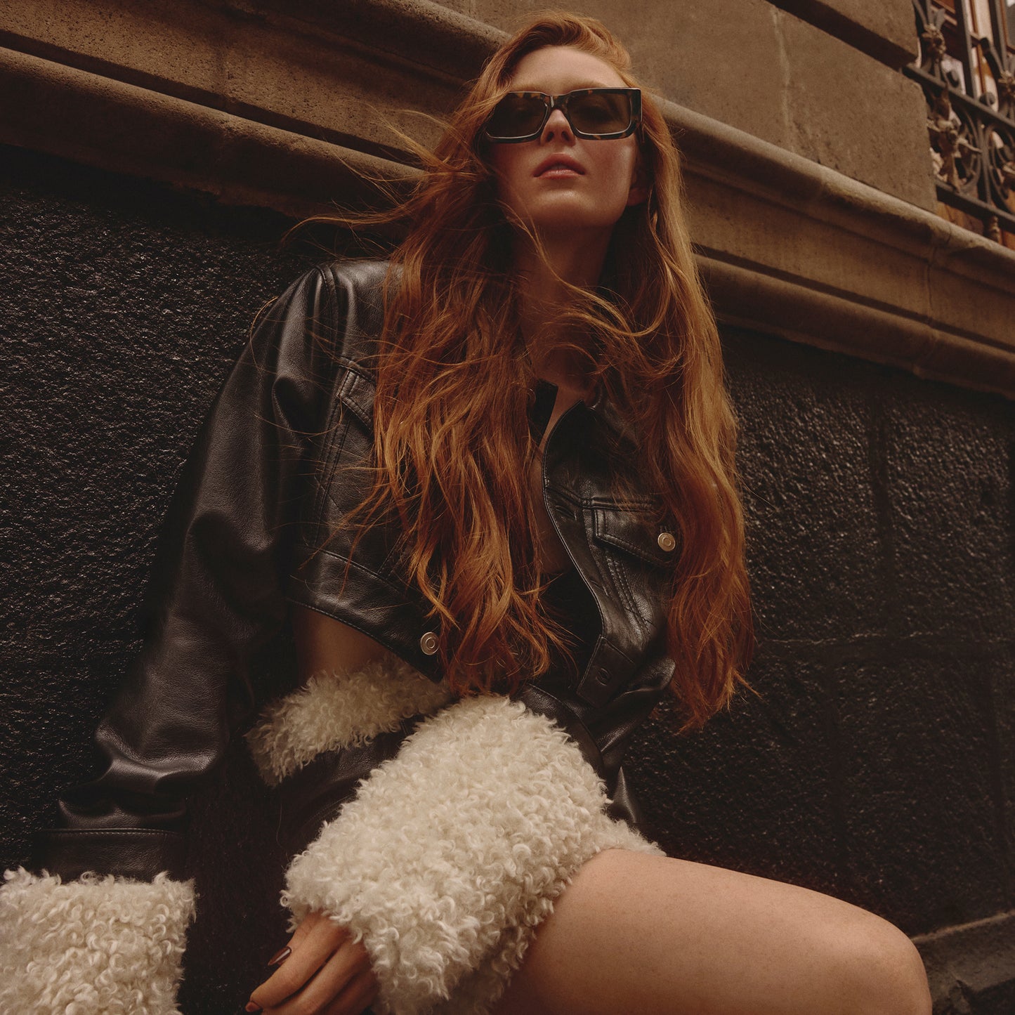 QUAY Tell Me More Sunglasses - Coffee Tort/Brown