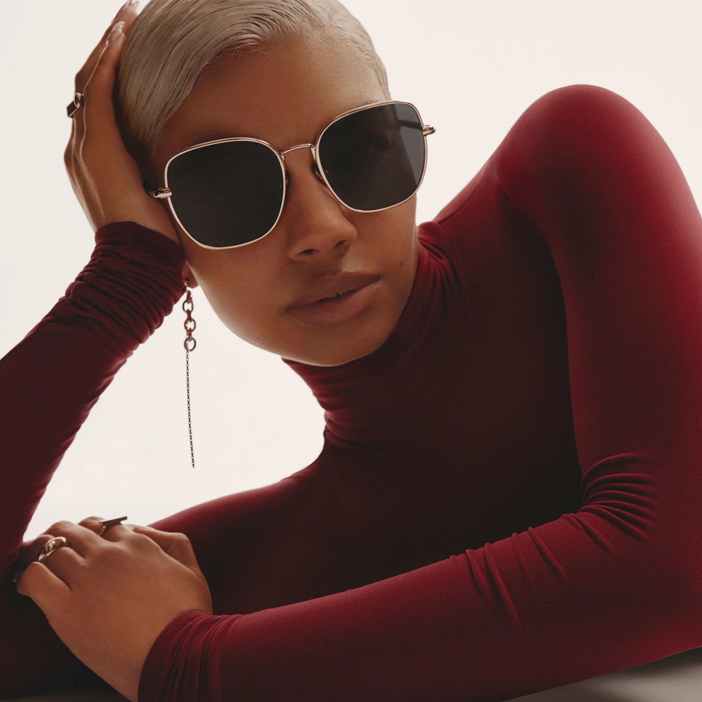 QUAY Uptown Sunglasses - Gold/Smoke