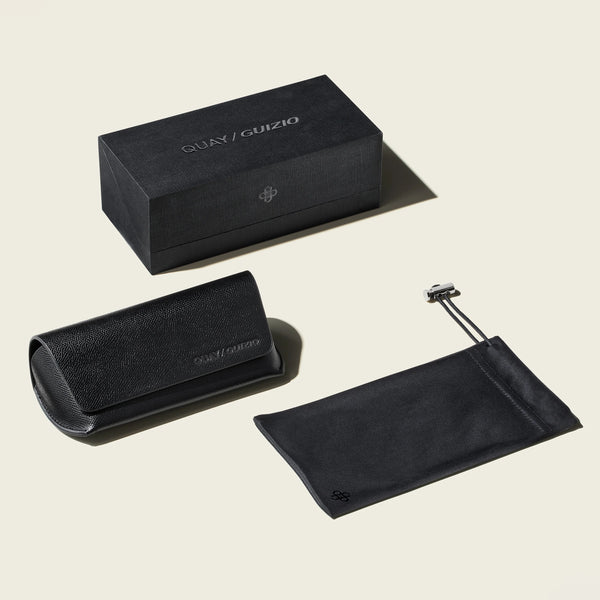 QUAY x GUIZIO Balance Sunglasses - Matte Black/Smoke
