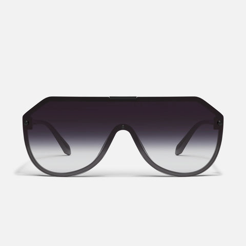 QUAY Showbiz Sunglasses - Black/Black Fade