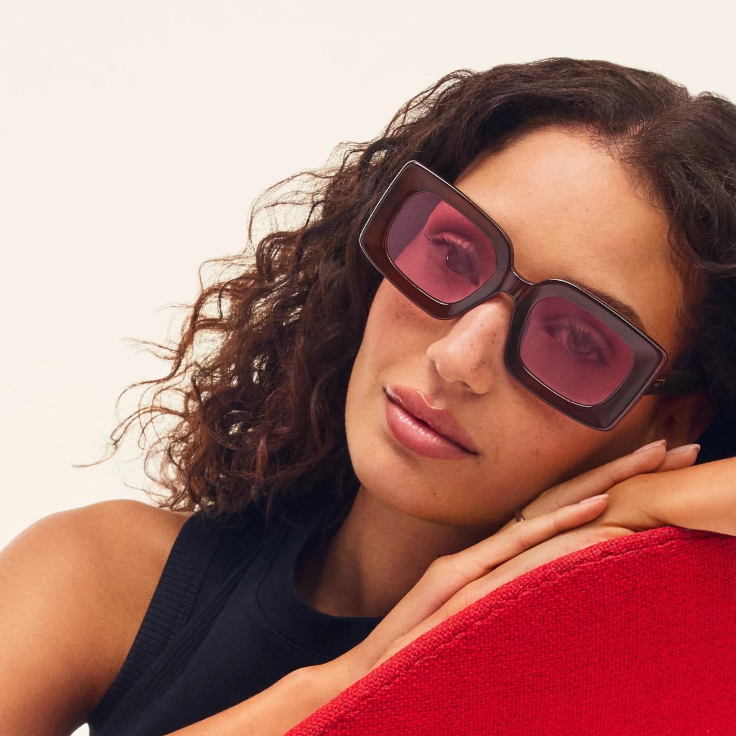 QUAY Talk Show Sunglasses - Dark Brown/Magenta