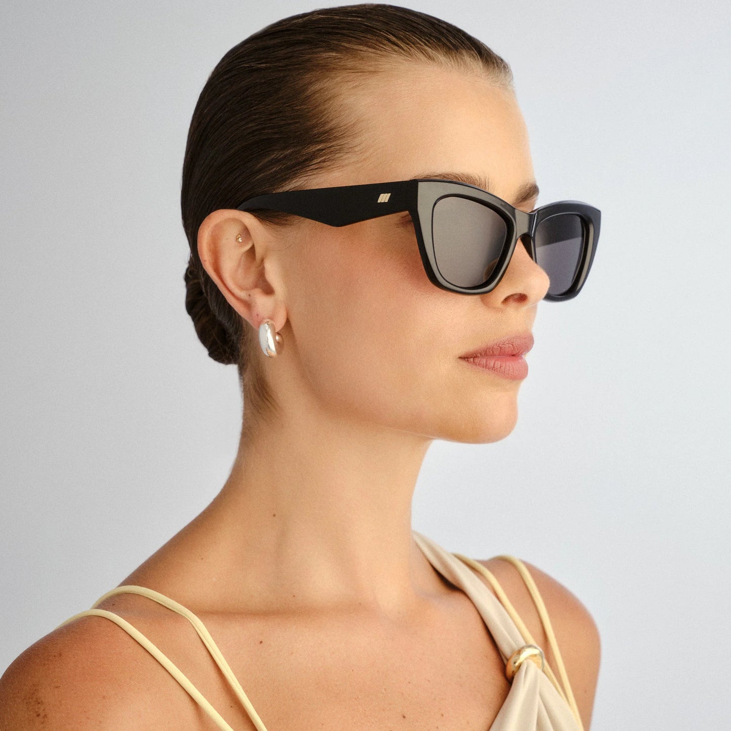 Le Specs Lumen + Global Fit Sunglasses | Black Smoke Mono Polarized